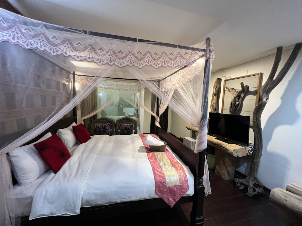 Standard, Double Bed, No Window