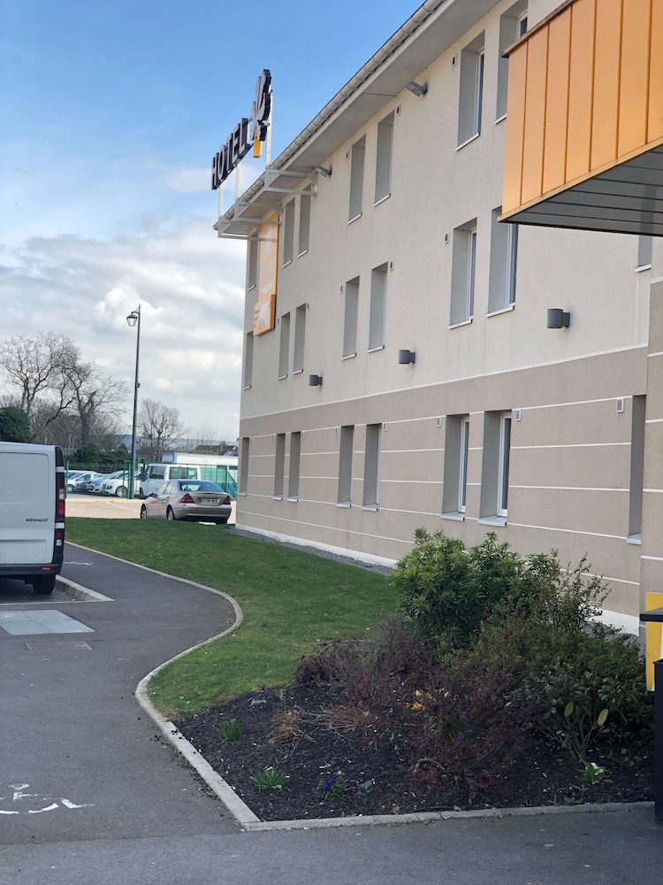 PREMIERE CLASSE HOTEL ROISSY - AEROPORT CDG - LE MESNIL AMELOT 3/61