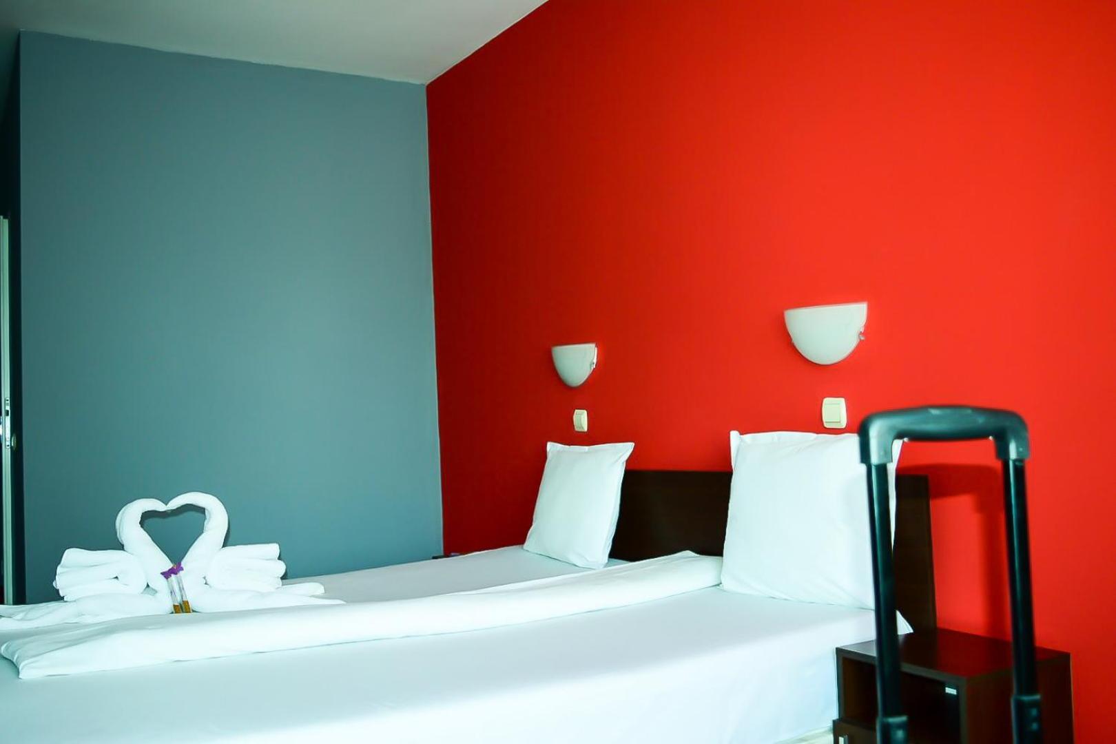 Bon Voyage Hotel Alexander 10/48