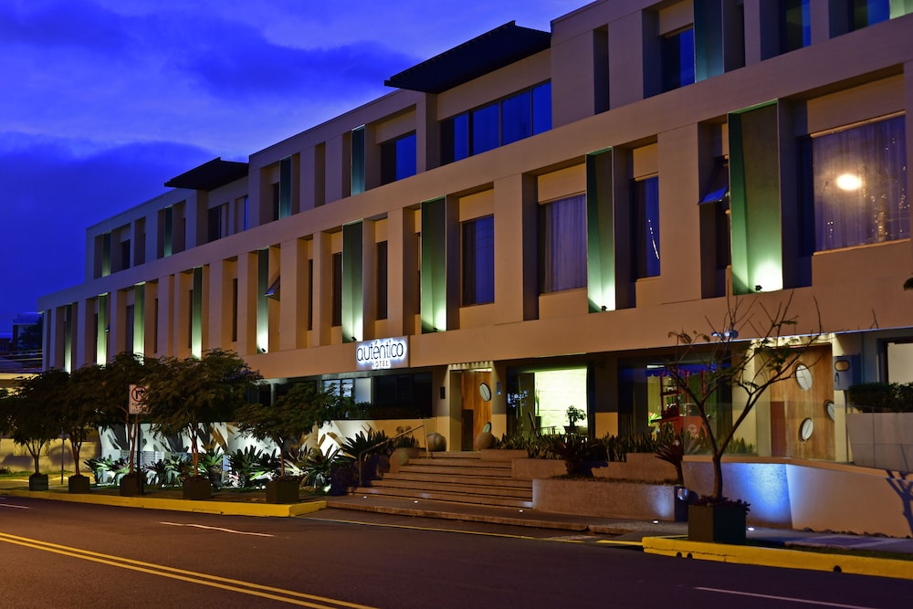 Autentico Hotel 39/50