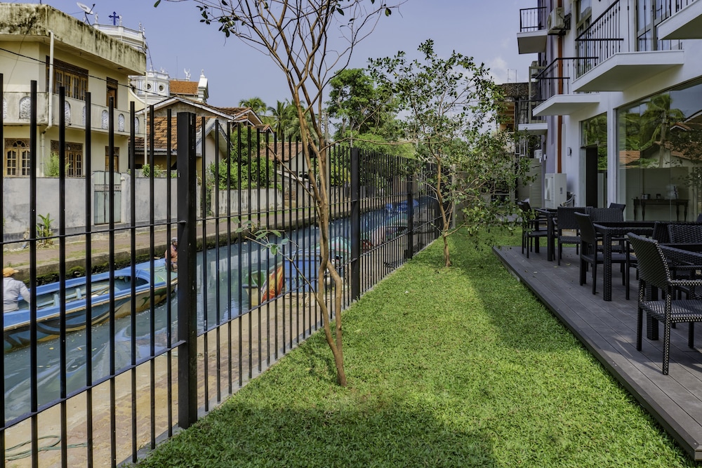 Hive 68 - Hotel And Resorts Negombo 51/59