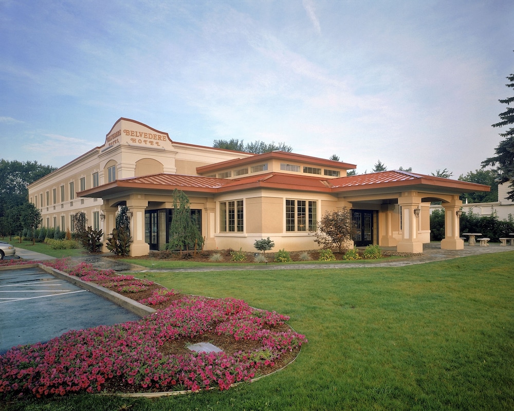 Belvedere Inn 2/42