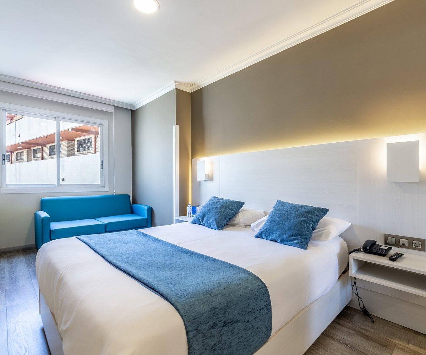 Hotel Atlantico 6/26