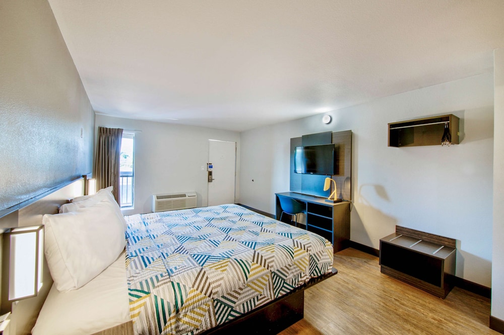 Motel6 Fort Worth, TX - White Settlement 18/41