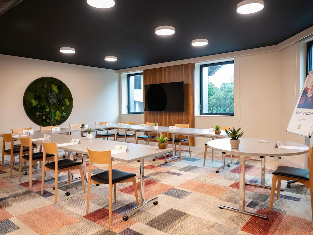 Ibis Styles Paris Meteor Avenue D'italie 55/61