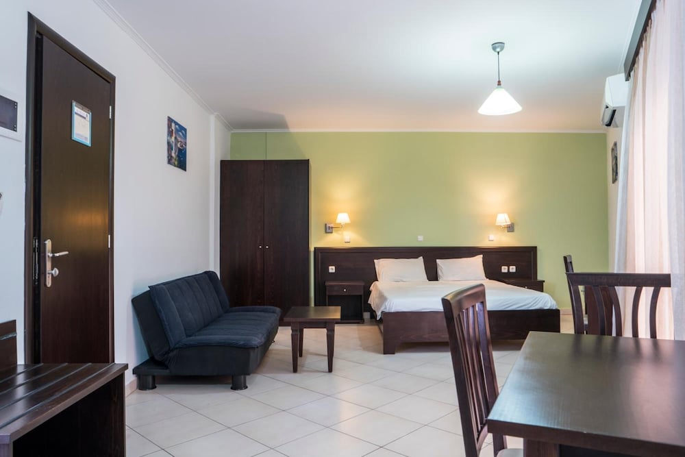 Rio Hotel 34/66