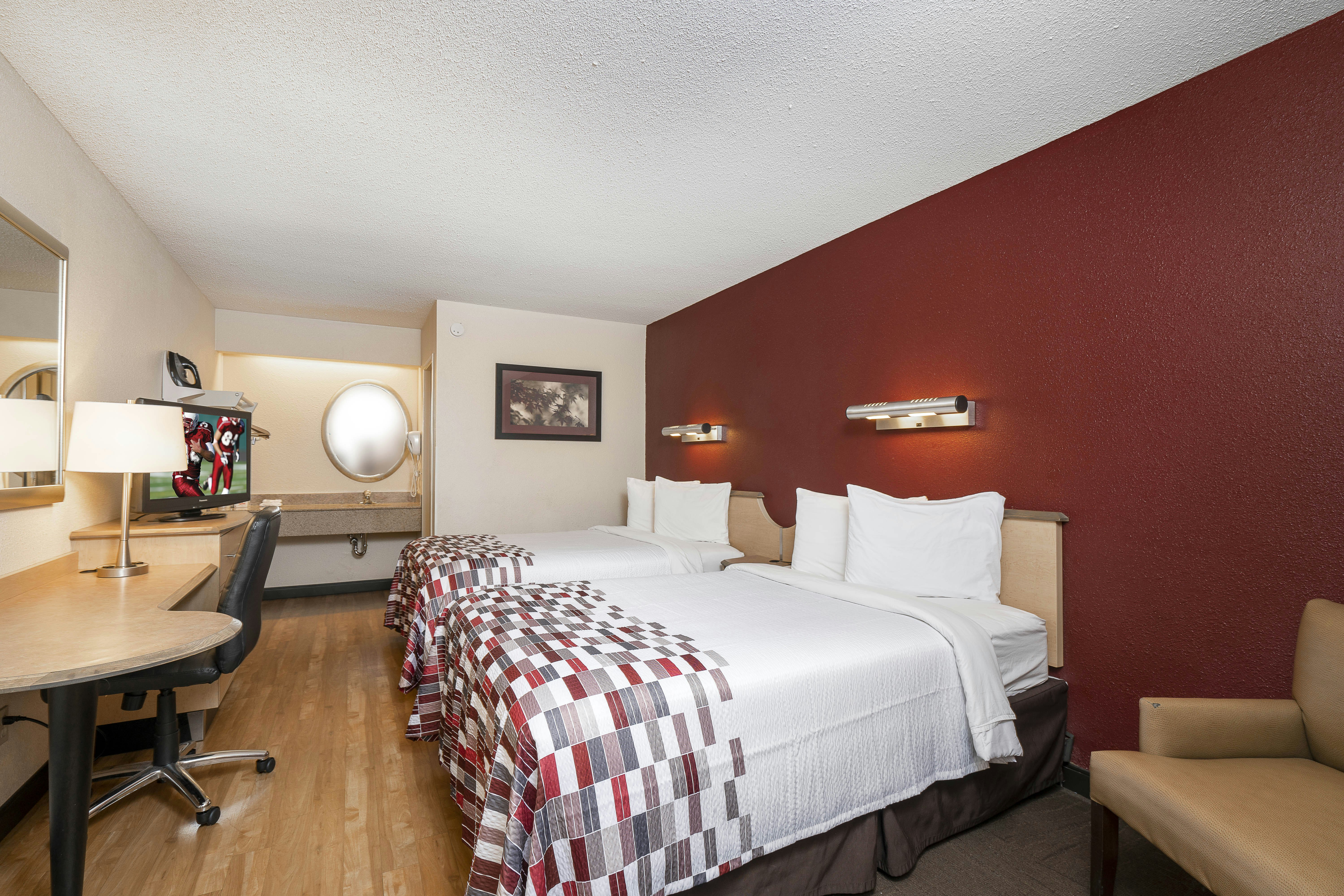 Red Roof Inn Louisville Expo Airport 8/9