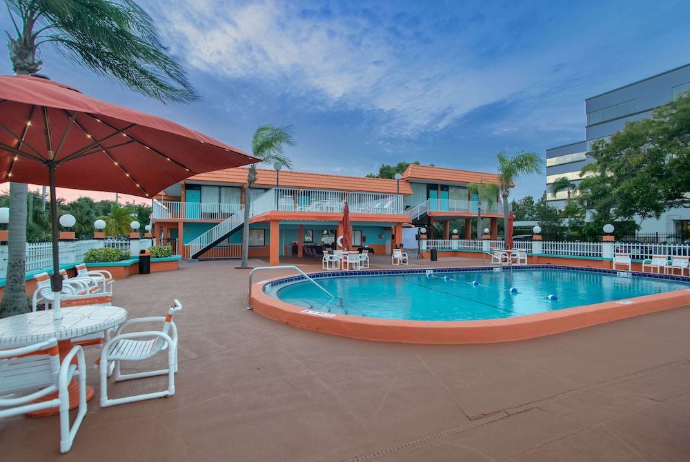 Howard Johnson by Wyndham Clearwater/Dunedin