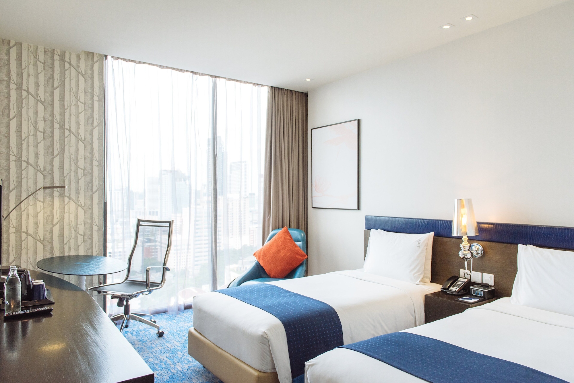 Standard, Twin Beds, Stadium View
