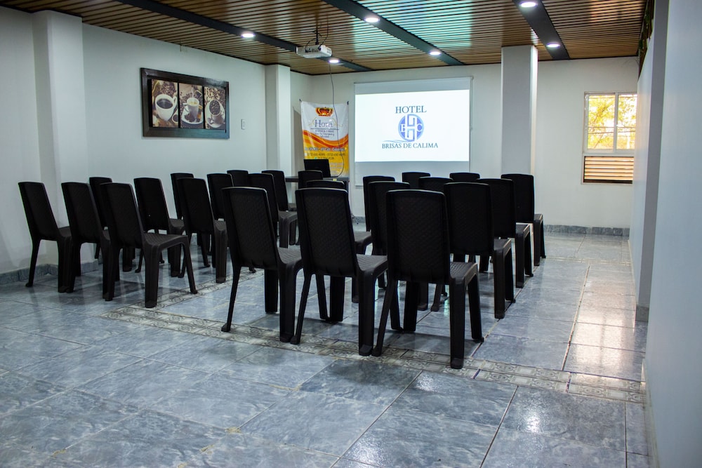 Hotel Brisas de Calima 47/55