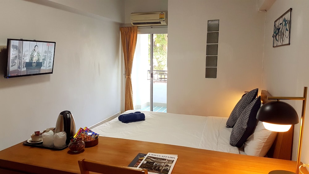 The 20 Apartment 30/40