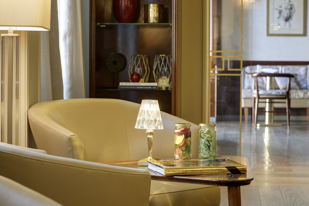 Grand Hotel Minerva 65/74