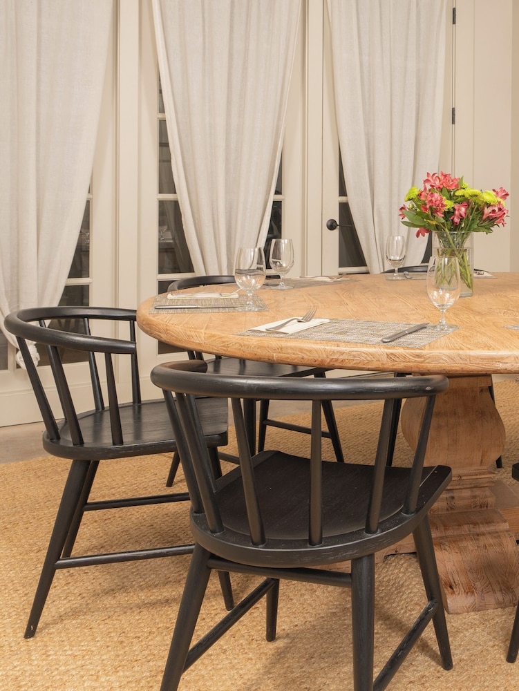 Meeting House Boutique Hotel 16/22