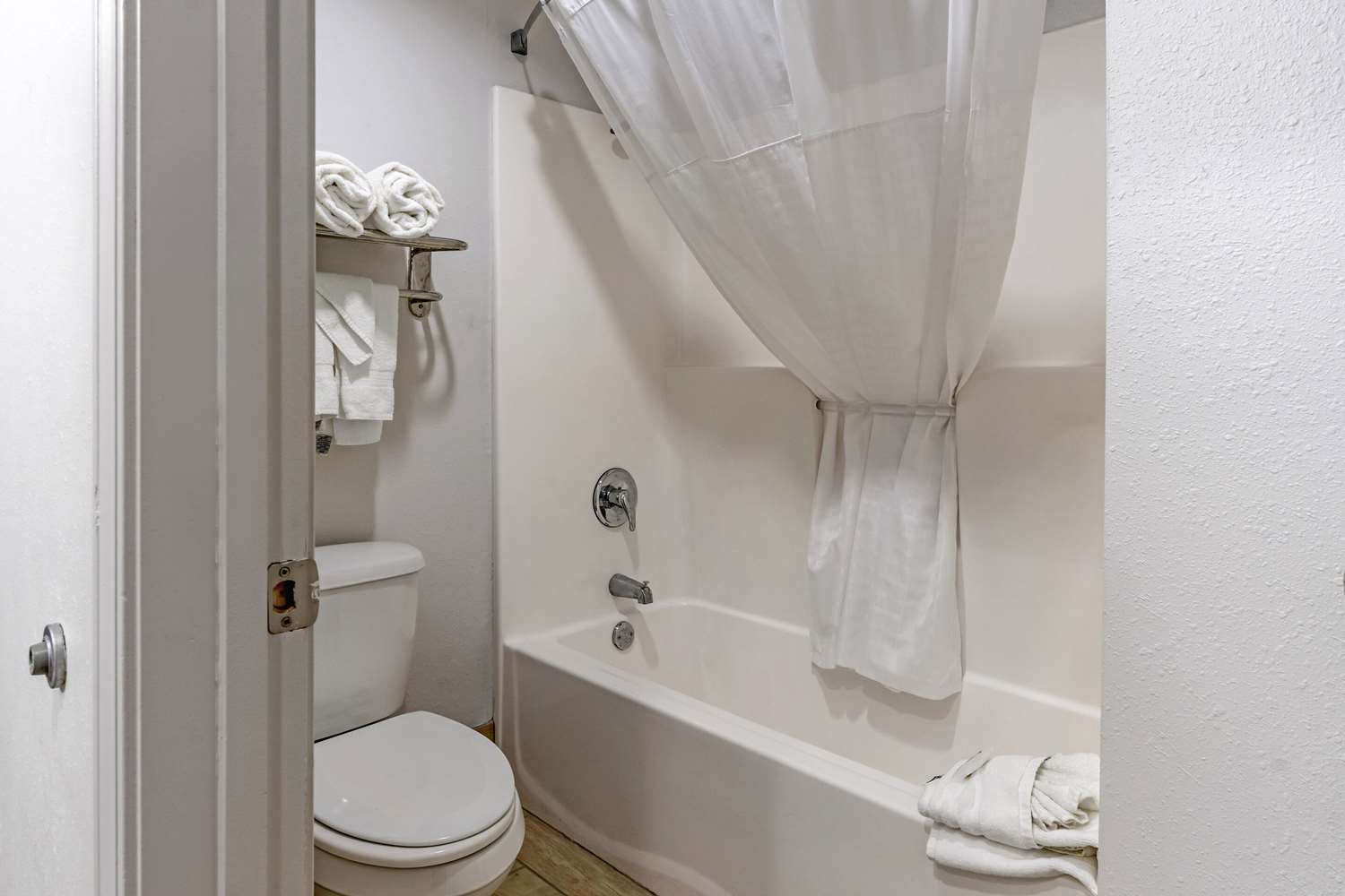 Comfort Inn and Suites Shelbyville KY 50/50