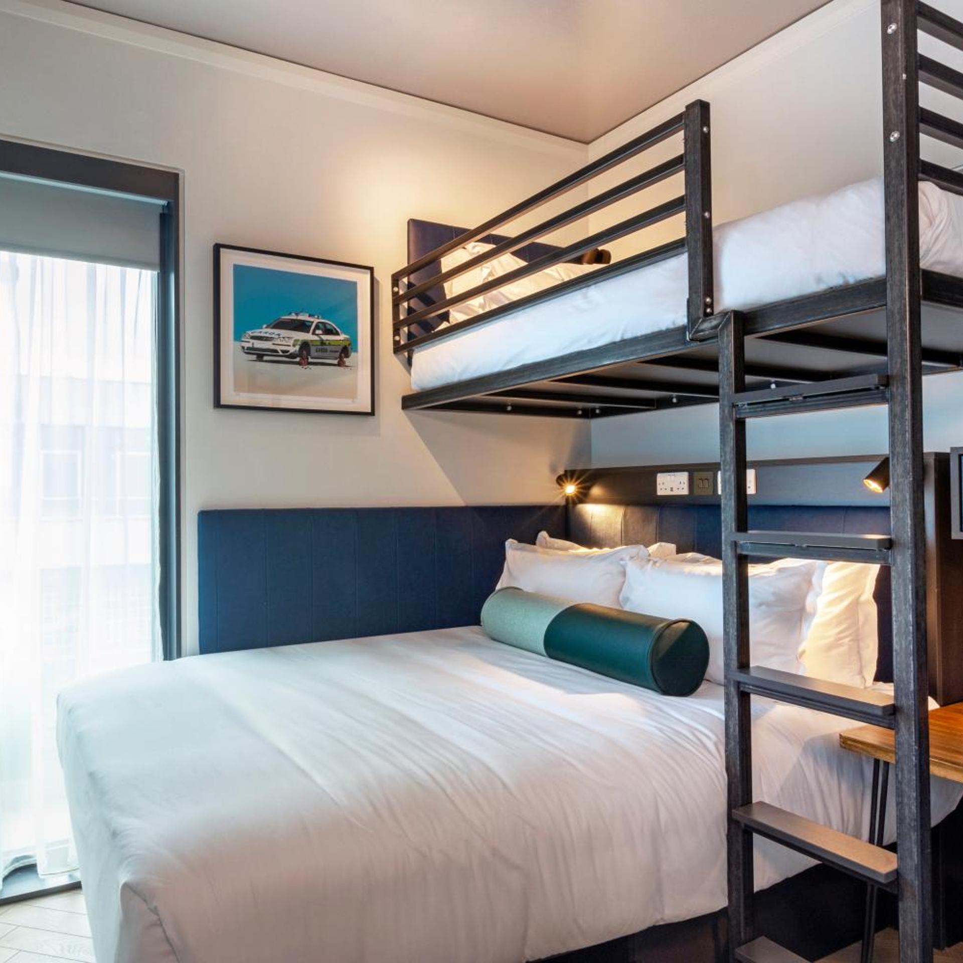 Double room Bunk bed