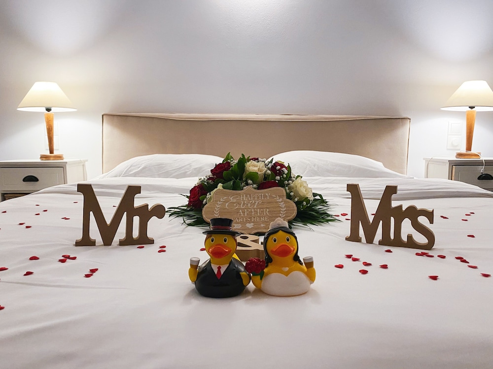 Pino Di Loto Boutique Bed & Breakfast 21/31