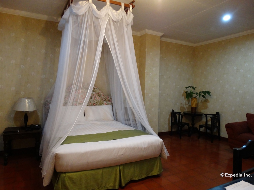 White Knight Hotel Intramuros 26/65