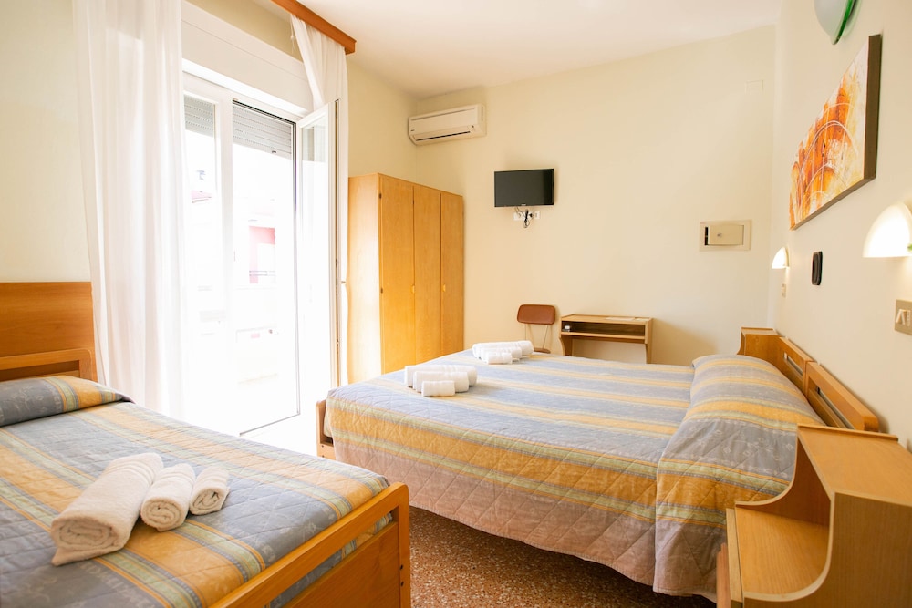 Hotel Ischia 16/65