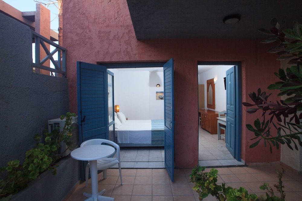 Marilisa Hotel 48/50