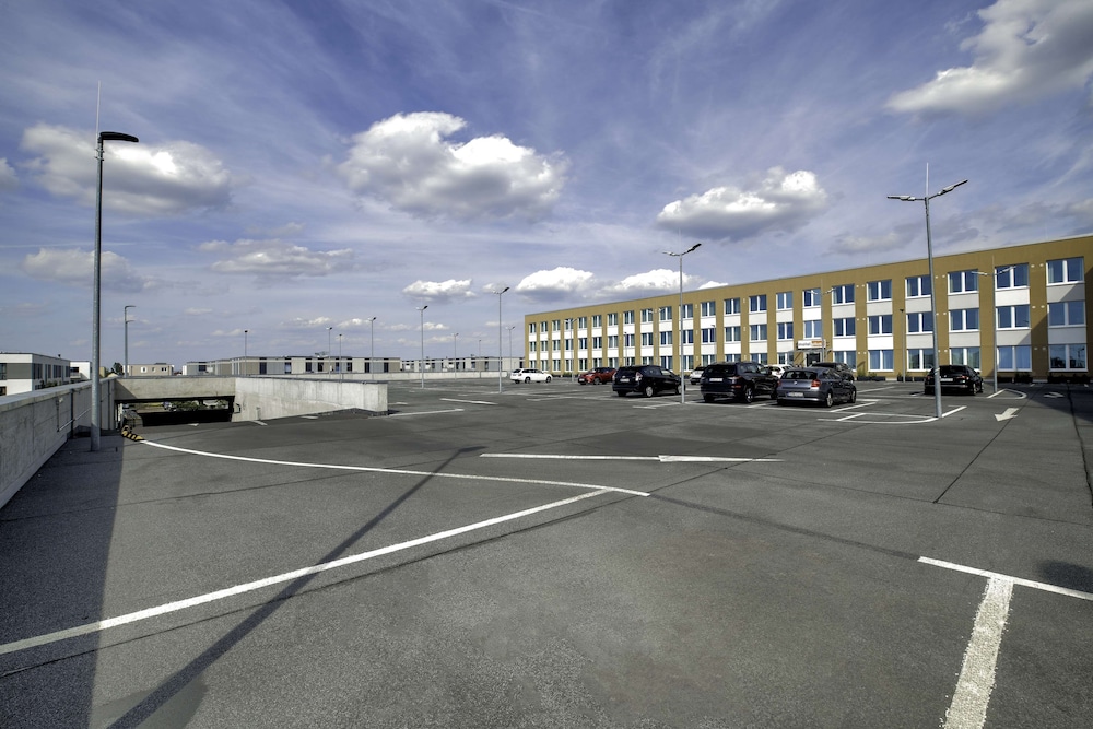 Campanile Berlin Brandenburg Airport 31/60