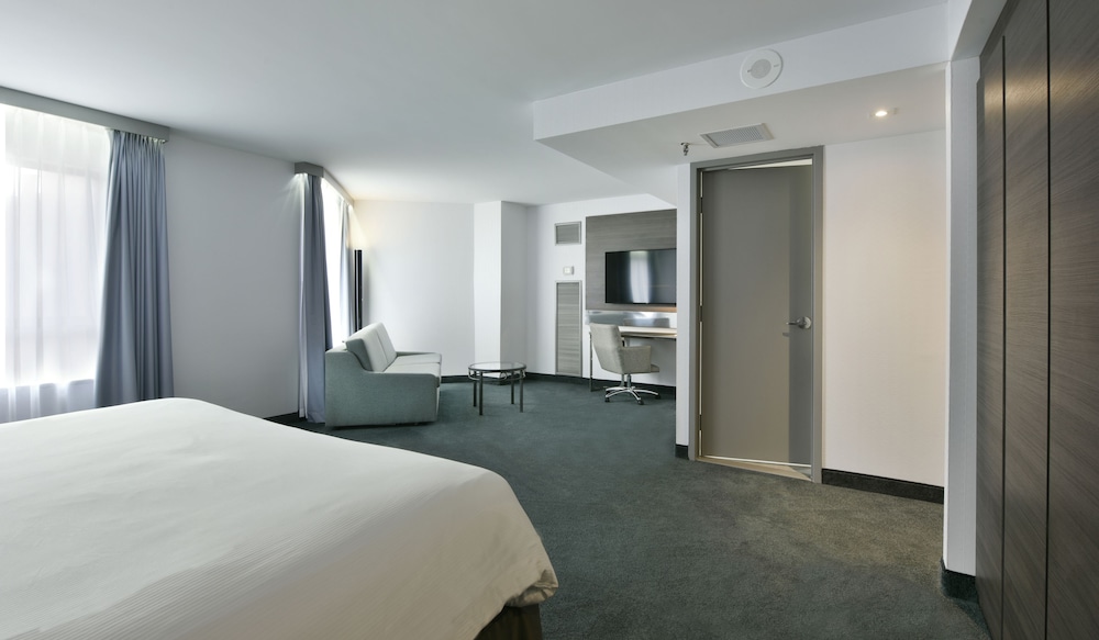 DoubleTree by Hilton Ottawa Downtown 14/41