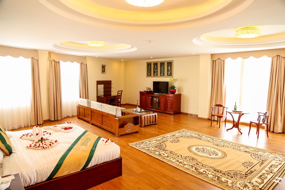 Thuy Hoang Nguyen Hotel Resort & Spa 18/75