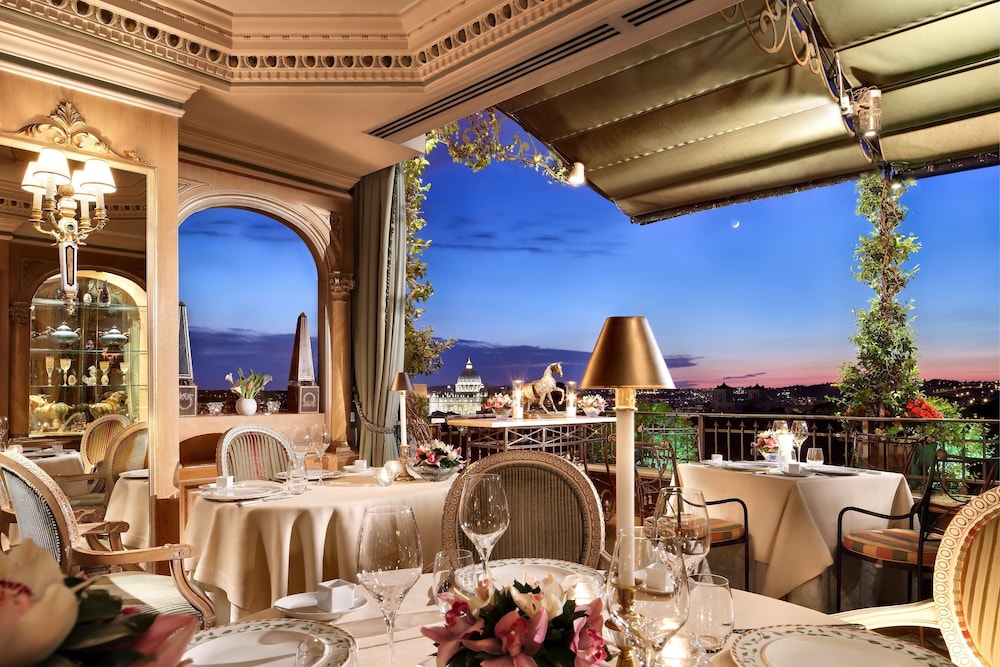 Splendide Royal Hotel 40/85