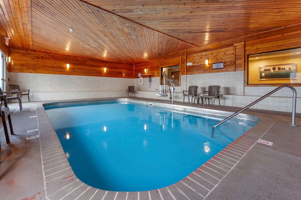 Sleep Inn & Suites Hays I-70 34/59