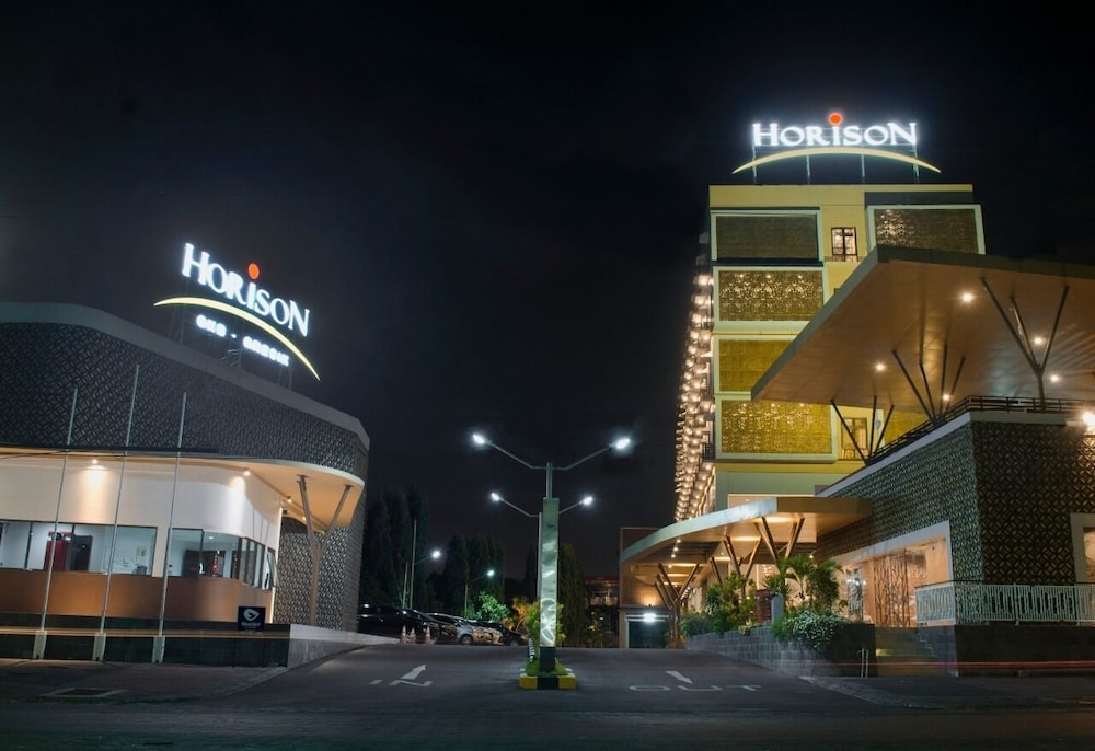 Horison Gkb Gresik 2/51