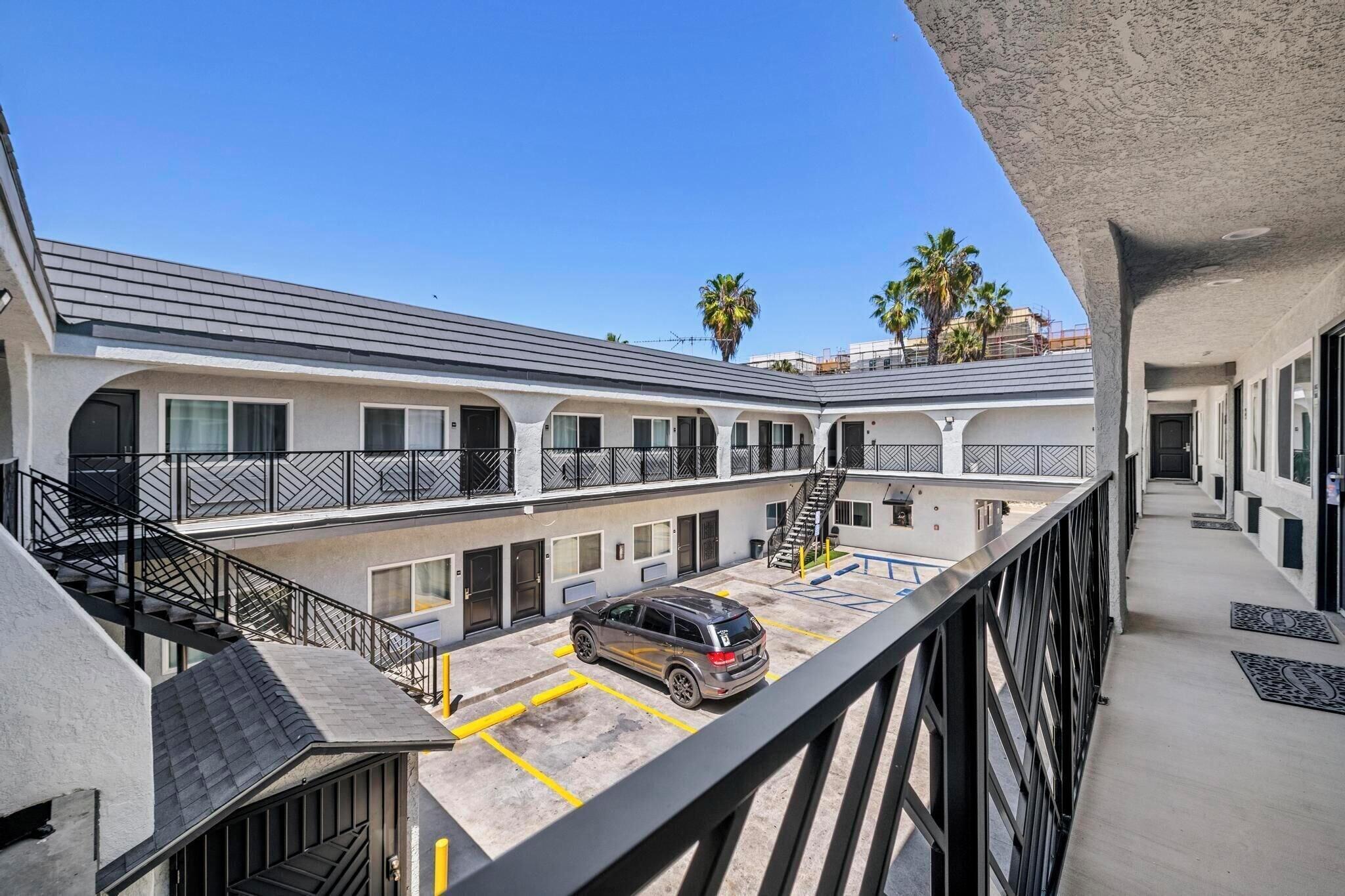 Hyland Motel Long Beach 5/27