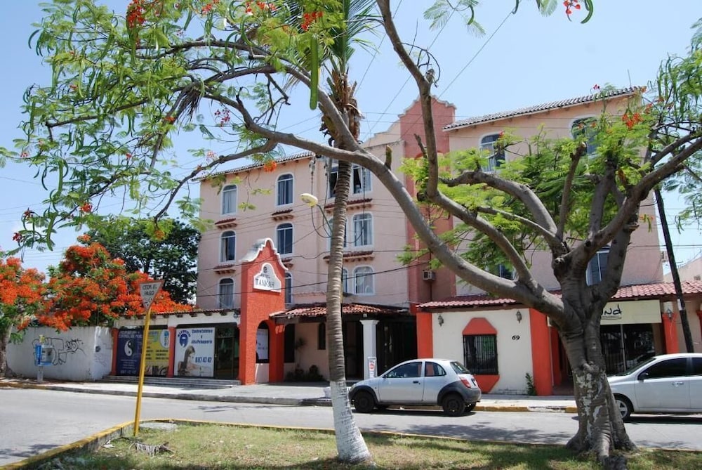 Tankah Hotel 47/51