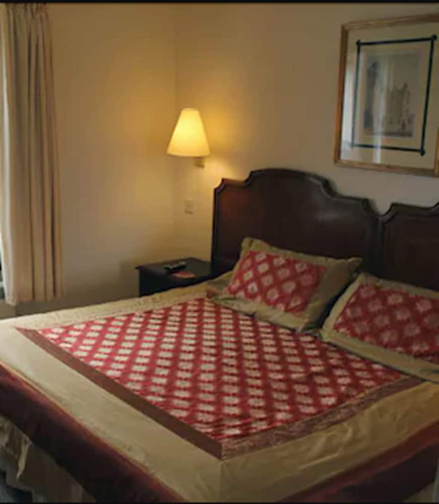 Room at Gairloch Highland Lodge, GAIRLOCH - HIGHLAND