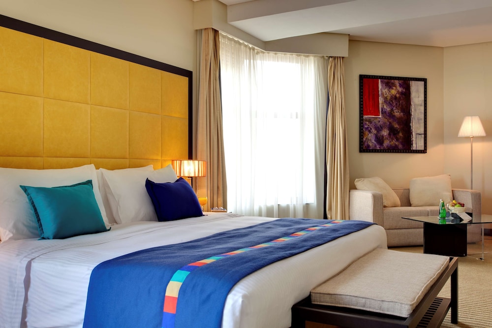 بارك إن باي راديسون الخبر(Park Inn By Radisson Al Khobar Hotel) 19/74
