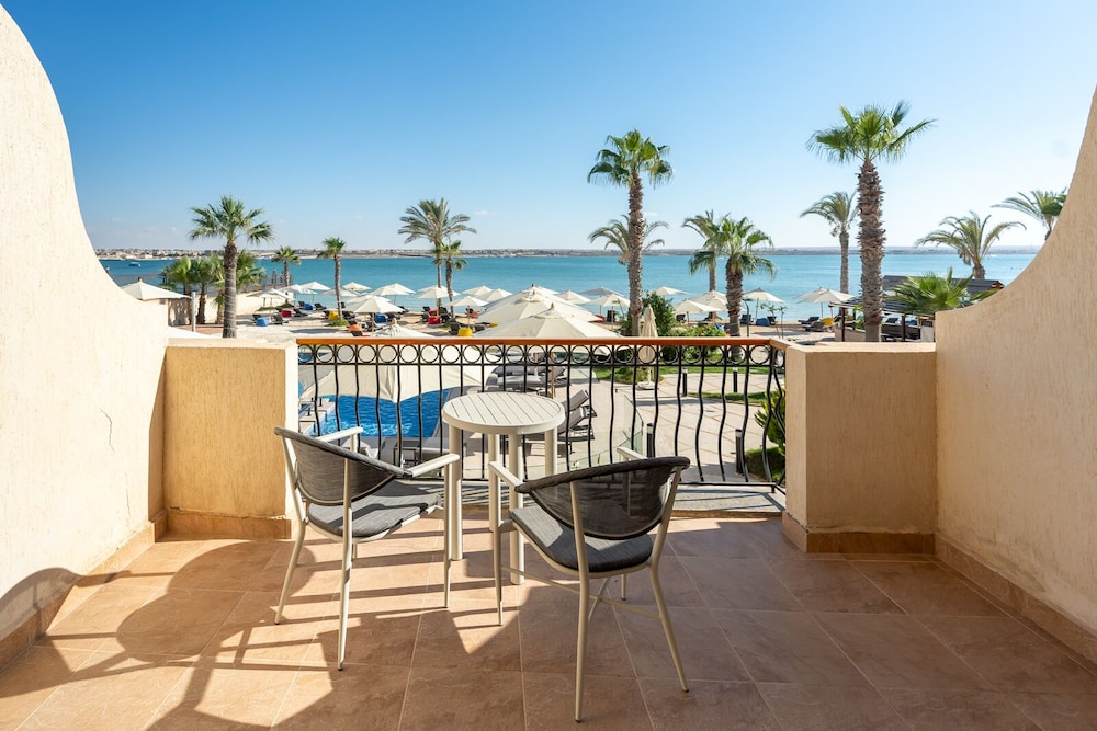 Safir Marsa Matrouh Resort 39/63
