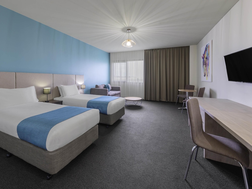 Mantra Melbourne Melton 11/37