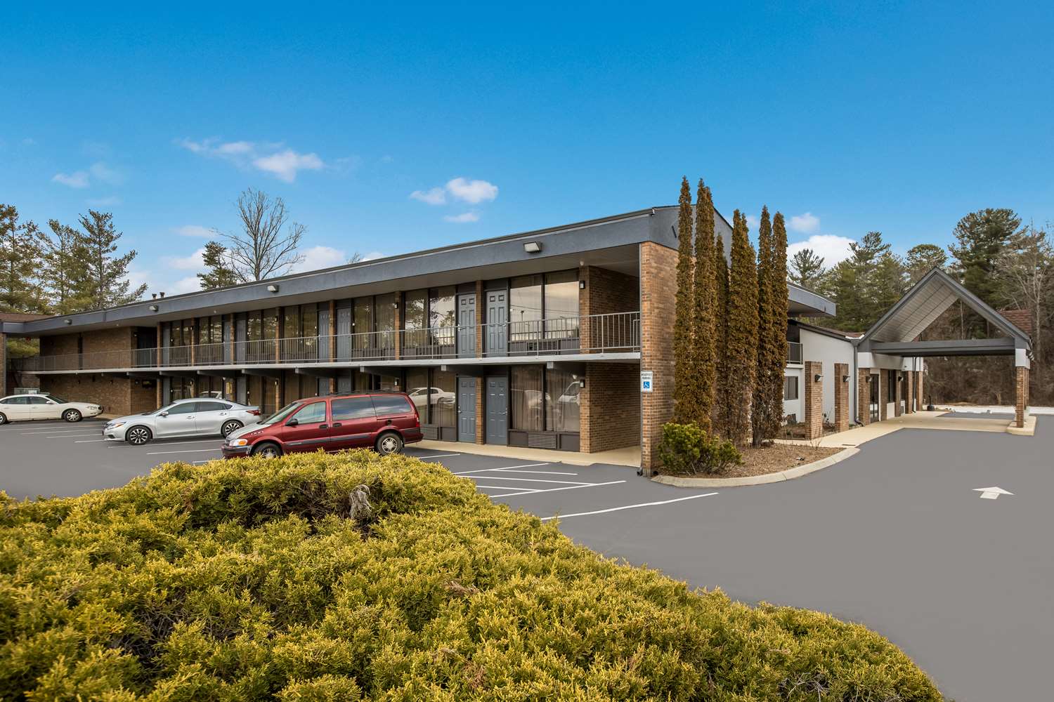 Quality Inn Asheville Airport 11/35