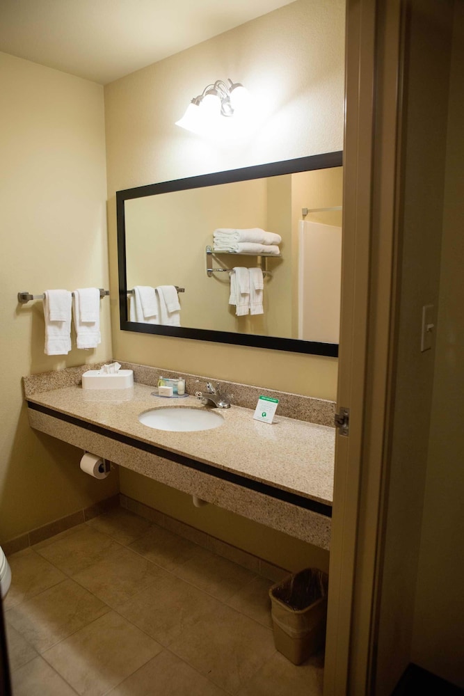 Cobblestone Hotel Knoxville 22/56