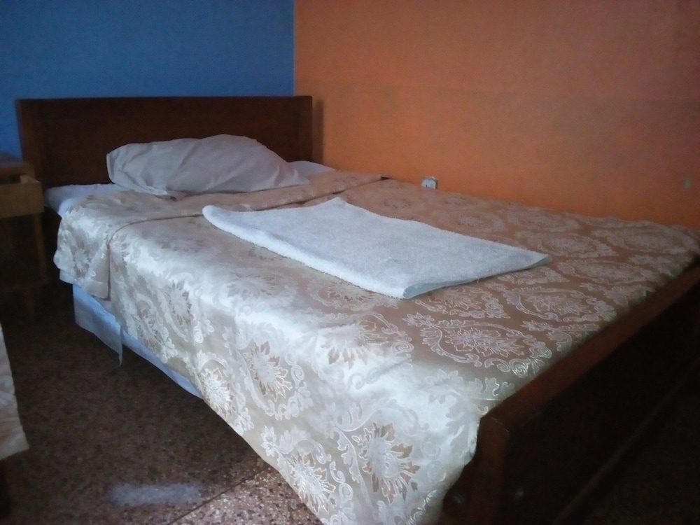 Batian Grand Hotel 7/18