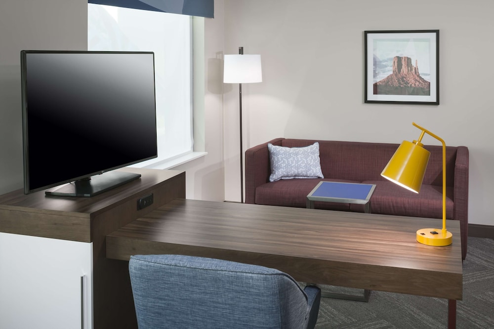 Hampton Inn Suites Phoenix Downtown 14/44