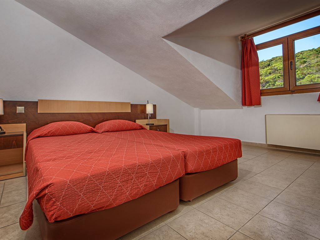 MAISONETTE