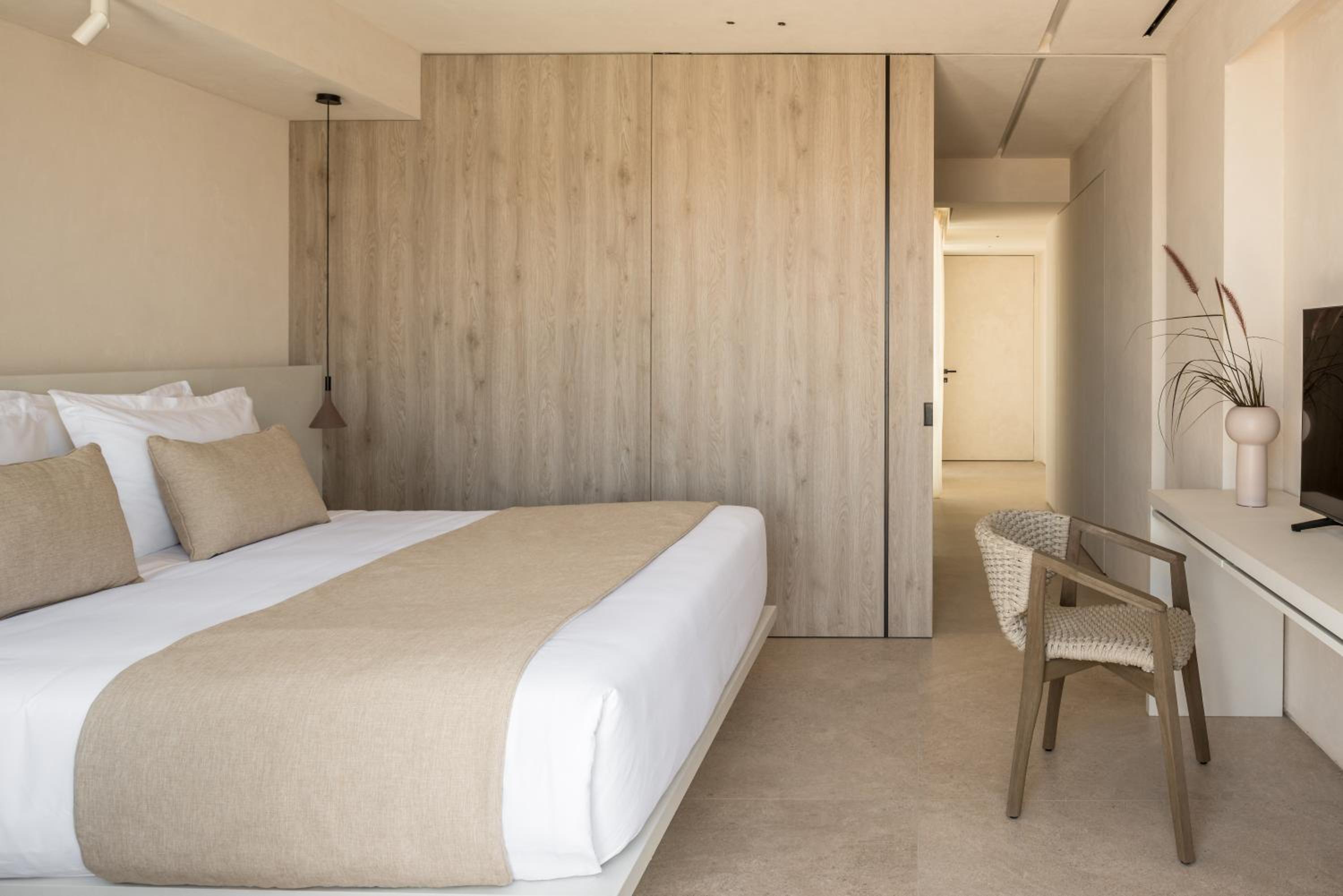 Signature, Queen Bed, Panoramic Sea View, Outdoor Jetted Tub