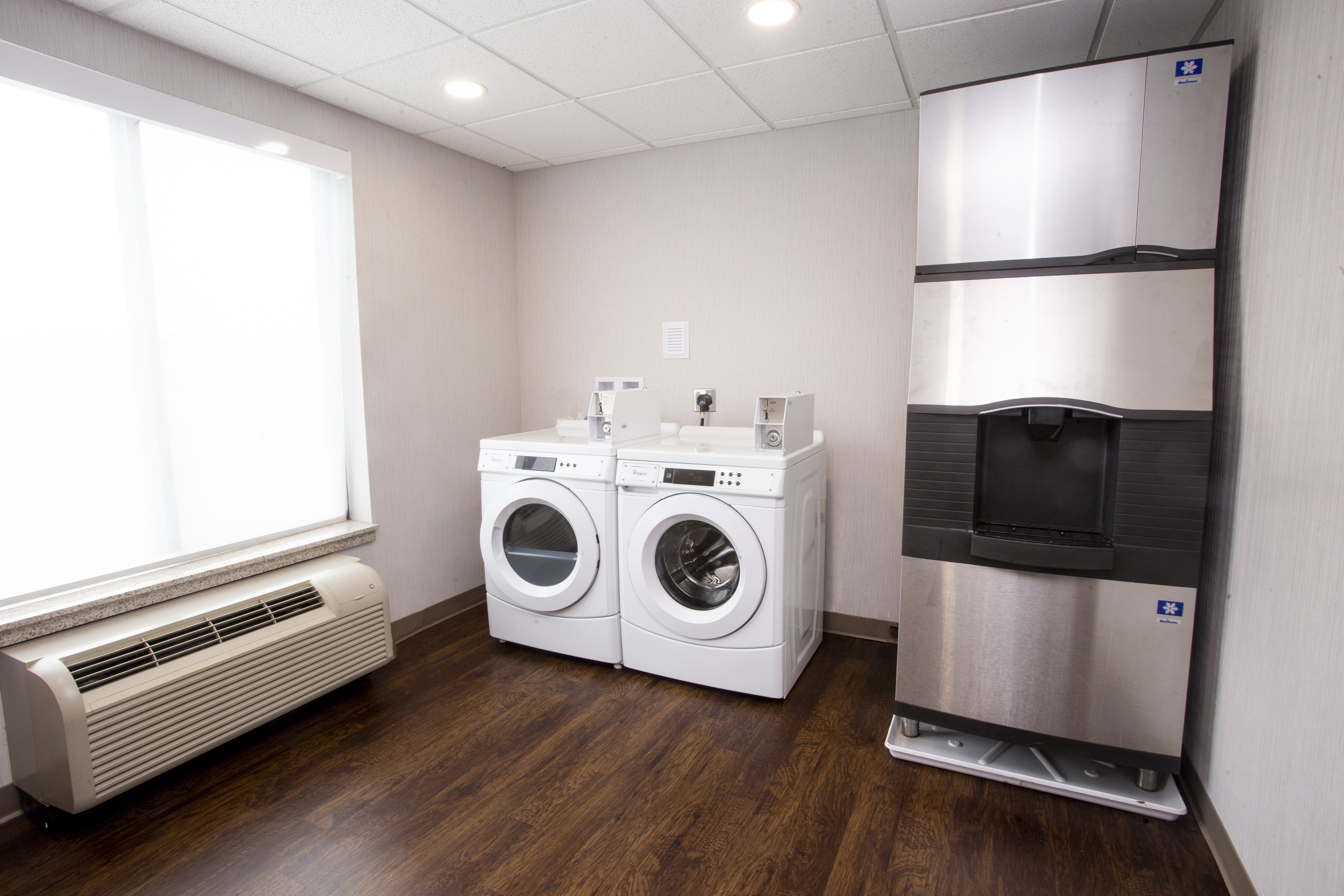 Holiday Inn Express Bethlehem Airport Allentown Area 46/80