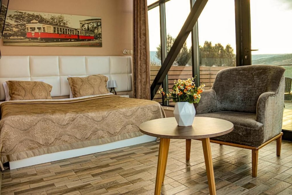 Hotel Grand View In Tbilisi 23/45