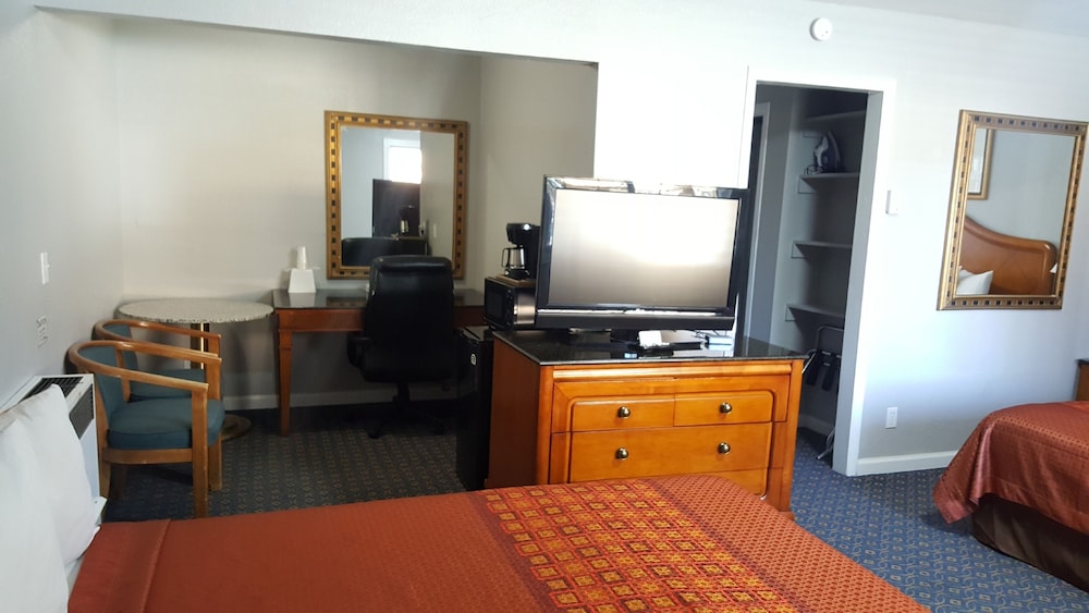 Lake Ridge Hotel 27/52