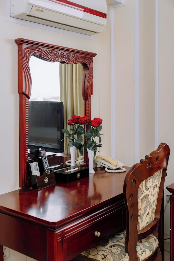 Classic Hoang Long Hotel 59/65