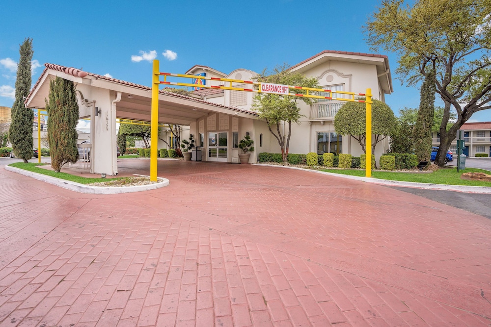Motel6 Dallas, TX - Market Center 29/45