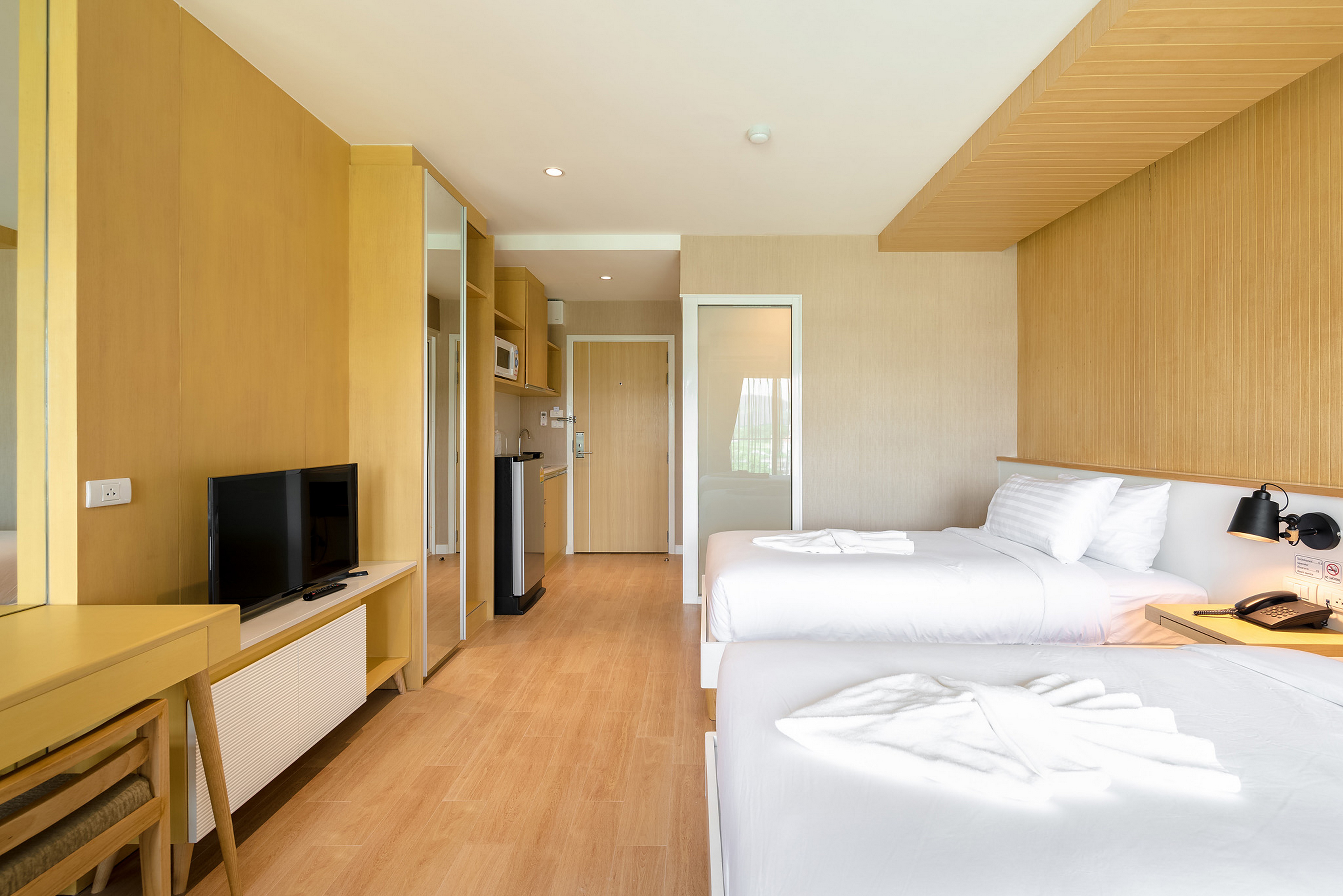 Superior, Twin Beds
