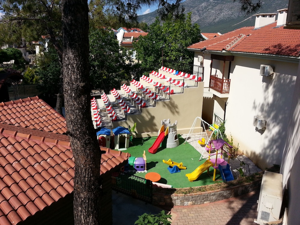 TELMESSOS HOTEL 47/58