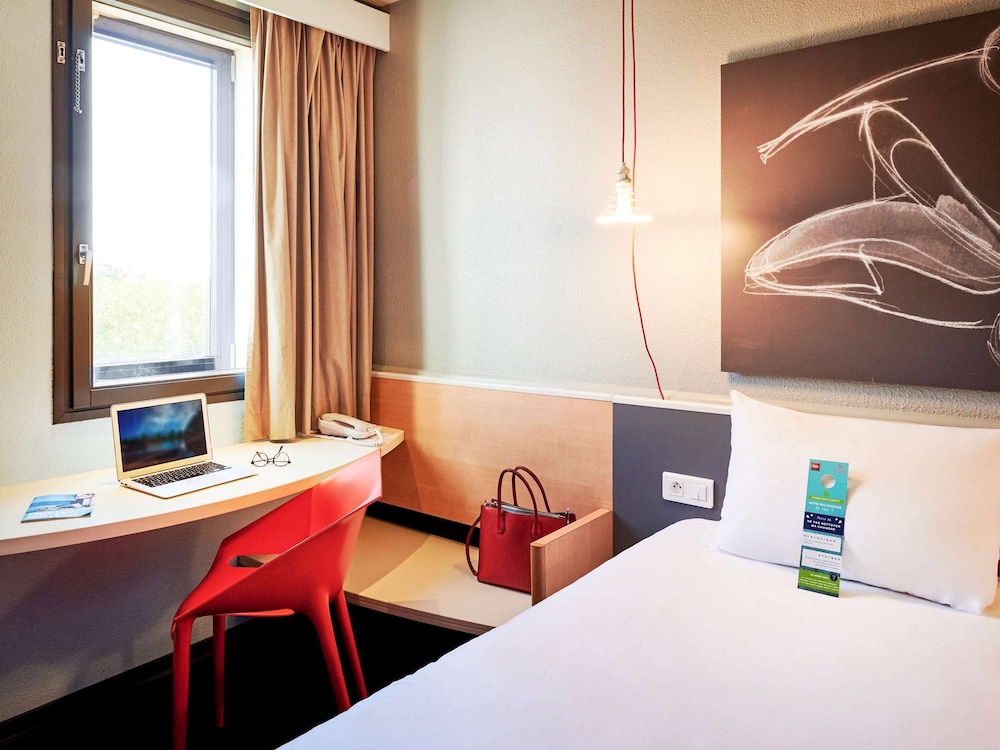 ibis Styles Lyon Gerland 31/45