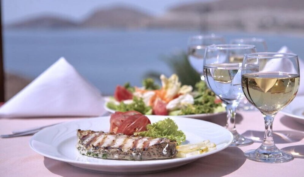 Lemnos Village Resort Hotel 30/71